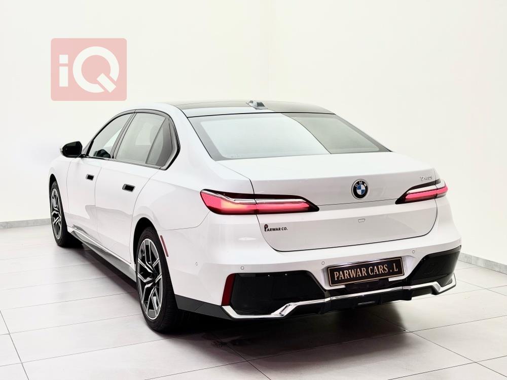 بي ام دبليو الفئة 7